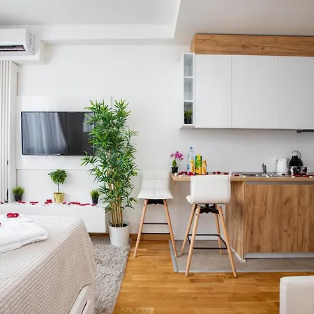 Waterfront - River View Apartament Belgrad