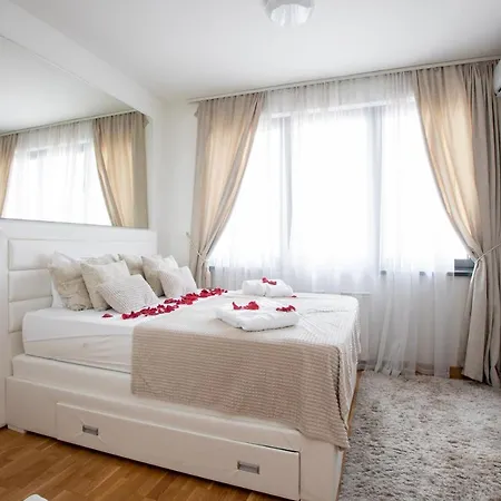 Waterfront - River View Apartament *